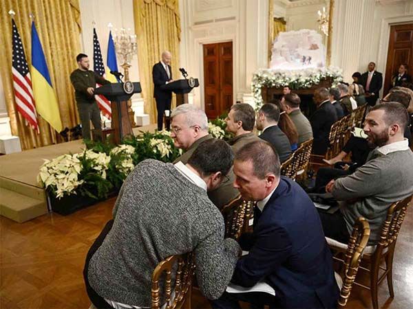 Zelenski obtiene más ayuda militar para Ucrania