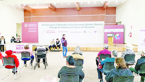 Arrancan entrega de tarjetas de Bienestar