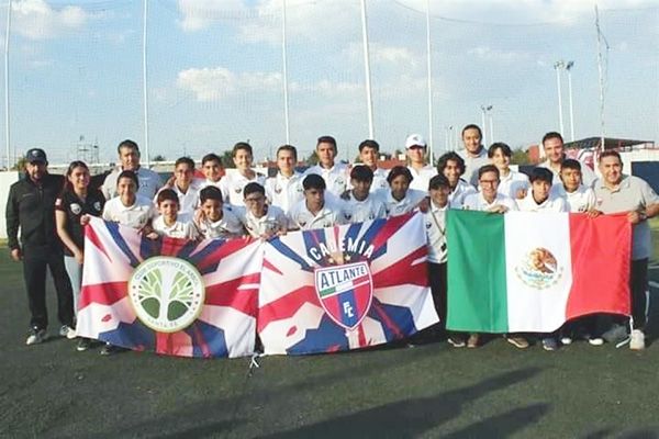 Quedan futbolistas mexicanos varados en Perú