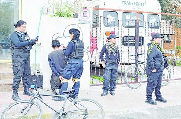 Inhibe presencia de policía el farderismo