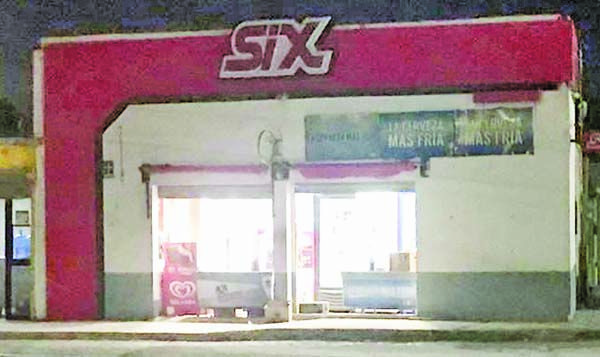 Asaltan depósito a punta de pistola