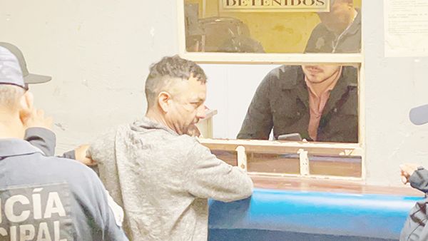 Alucinado duerme en una mazmorra