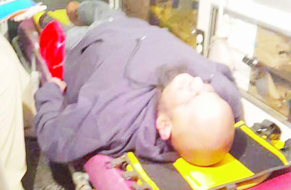 Se atraviesa a troca y resulta lesionado