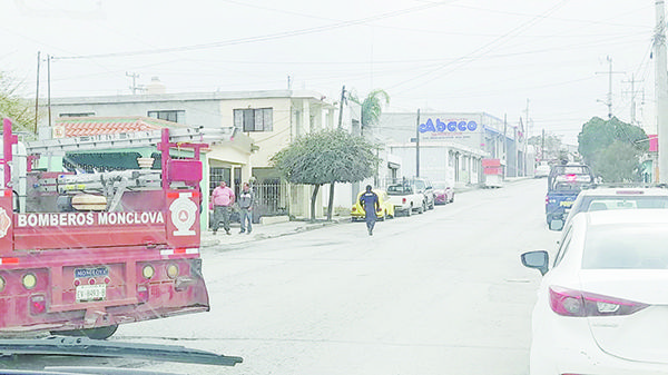Recibe flamazo al reparar calentador