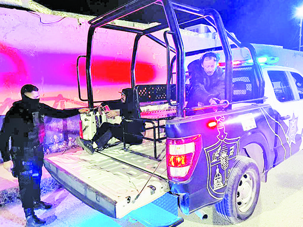 Dúo se embriaga en Praderas del Sur