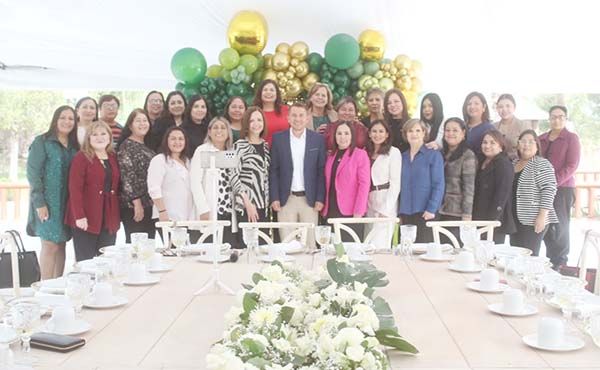 Se reúnen en SB titulares del DIF