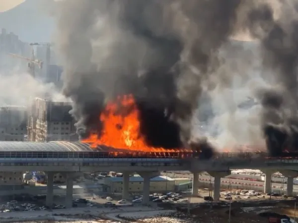 Incendio en un túnel de una autopista deja al menos seis muertos y 29 heridos