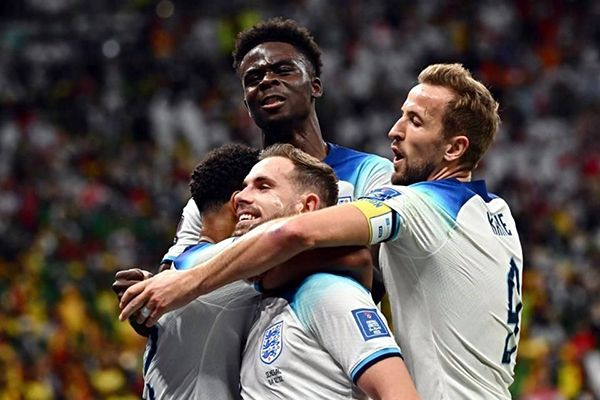 Golea Inglaterra a Senegal y va ante Francia