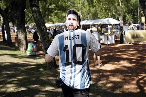 Agotan en el mundo playeras de Messi previo a la Final
