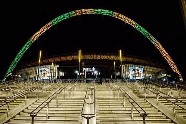 Rendirá Premier League homenaje a Pelé