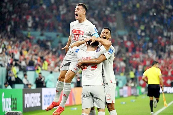 Le pega Suiza a Serbia y se mete a Octavos en Qatar