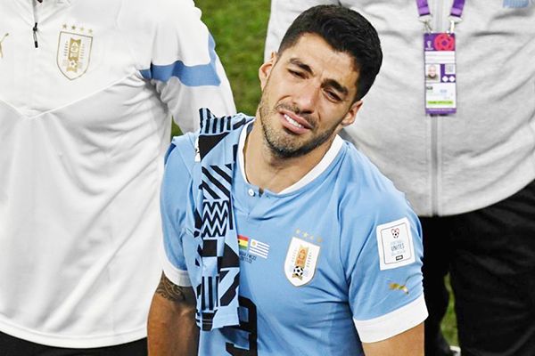 Uruguay derrota a Ghana, pero queda eliminado