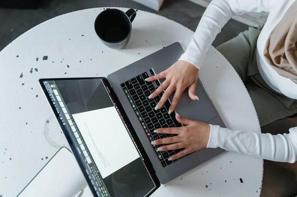 ¿Cómo hacer una carta de solicitud de tarjeta de crédito?