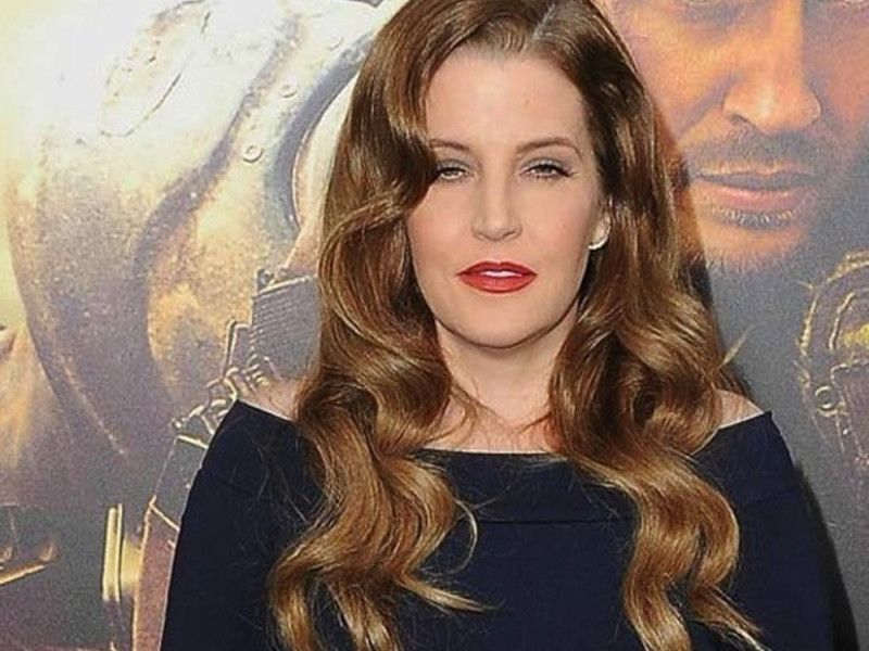 Hospitalizan a Lisa Marie, hija de Elvis Presley, por un paro cardiaco