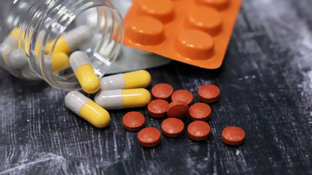 De qué forma los antidepresivos ayudarían a las bacterias a resistir a los antibióticos