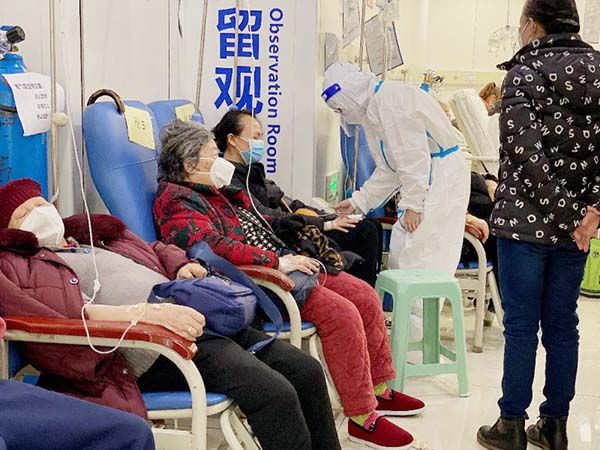 OMS mantiene nivel máximo de alerta por Covid
