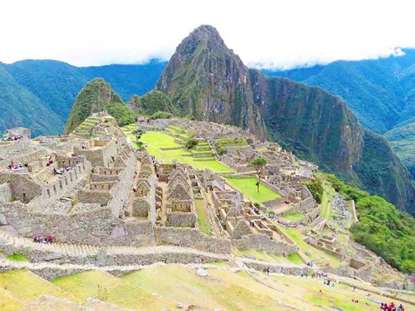 Machu Picchu en caída libre