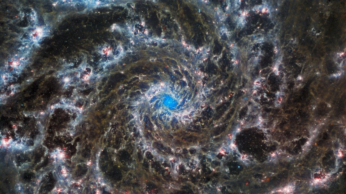 La NASA muestra al mundo la galaxia fantasma en una espectacular foto tomada por el James Webb