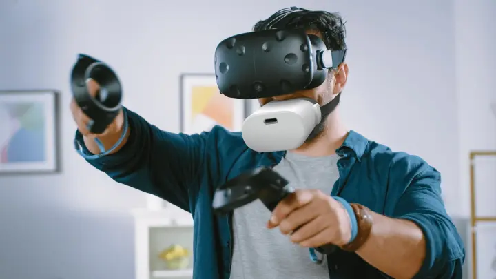 El micrófono para la realidad virtual que parece un bozal y elimina el ruido