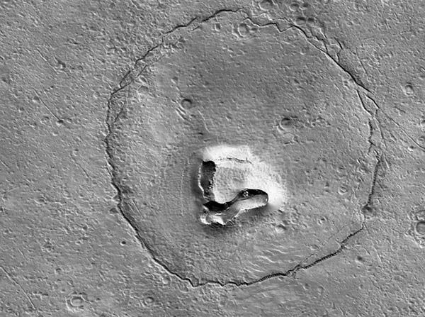 En Marte, la NASA captura imagen que figura rostro de un oso