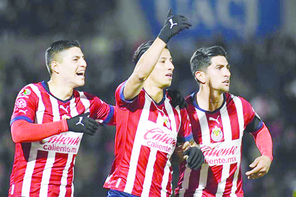 Chivas vence, pero sufre ante Juárez
