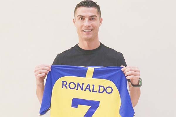 Presentará Al-Nassr el martes a Cristiano Ronaldo