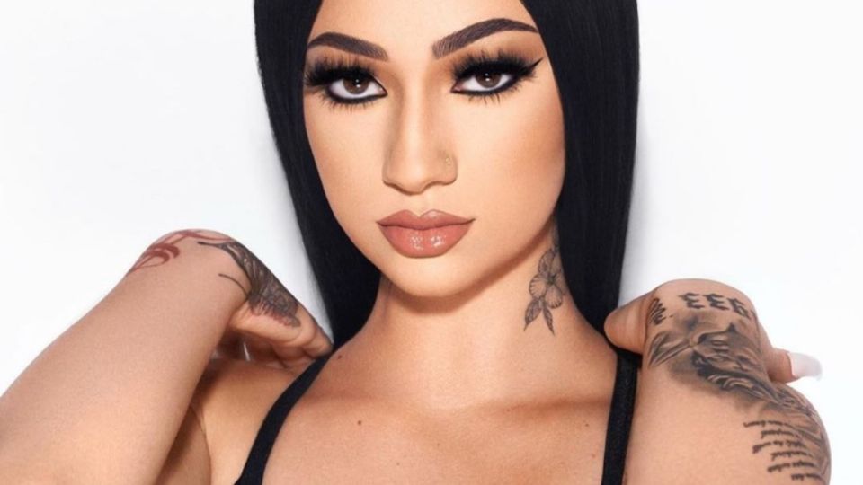 Bhad Bhadie pone a arder OnlyFans con sus fotos y regala becas a estudiantes