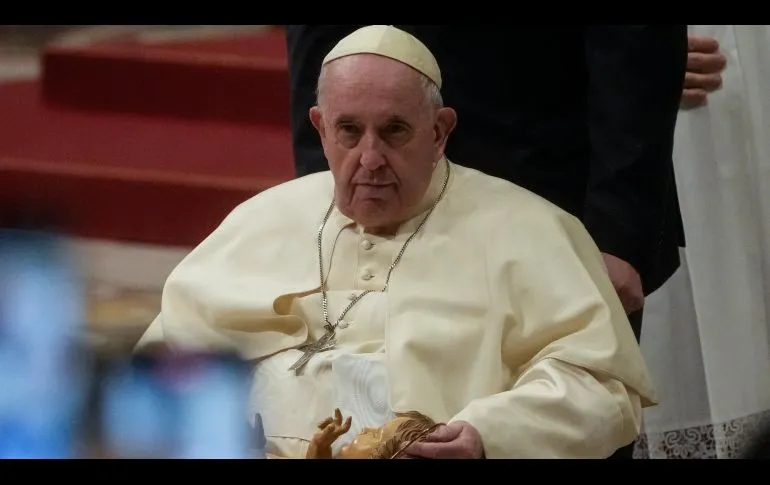 Papa Francisco desata debate en Twitter sobre canción de Shakira