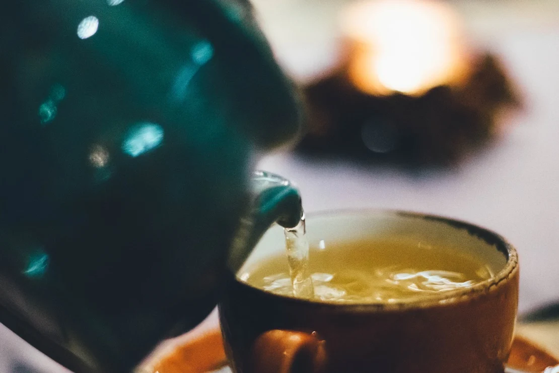 Té de cáscara de piña con canela