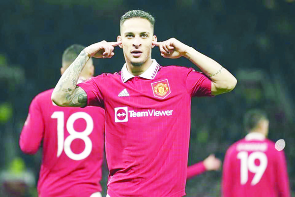 Avanza el Manchester United en la FA Cup