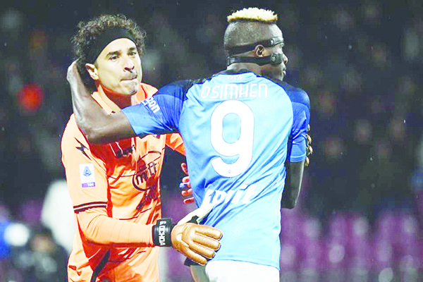 Cae Salernitana de Ochoa con el Napoli del ‘Chucky’