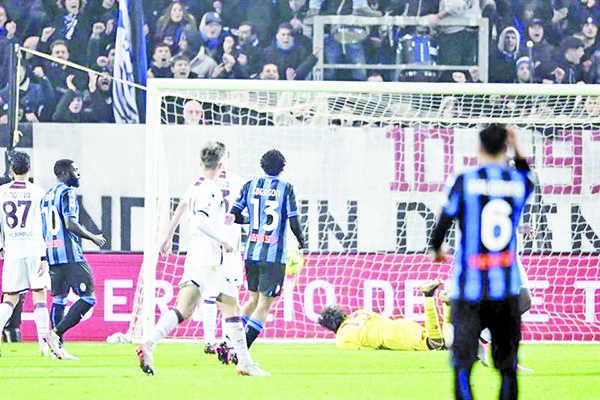 Recibe Memo Ochoa 8 goles del Atalanta