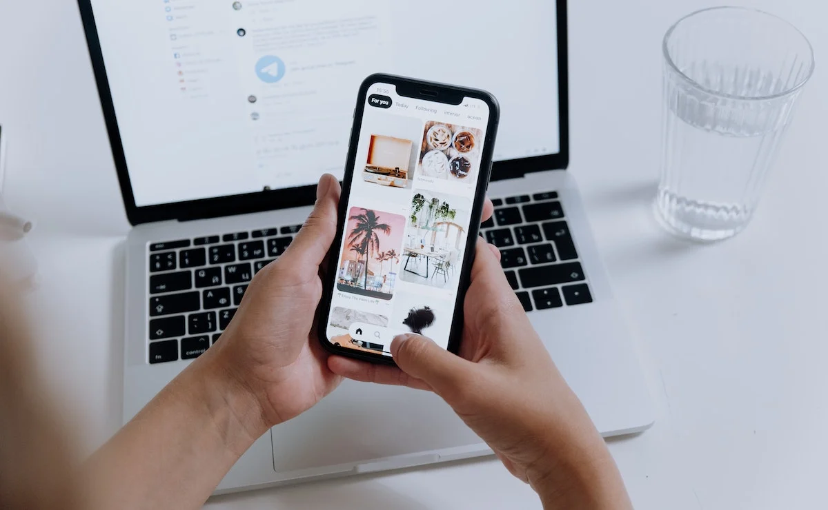Cómo pasar fotos y videos de un iPhone a otro
