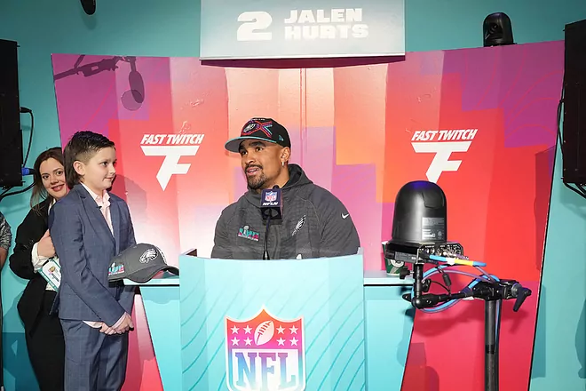 Jalen Hurts: «Philadelphia tiene larga historia de quarterbacks afroamericanos y yo quiero llevar esa antorcha por ellos»