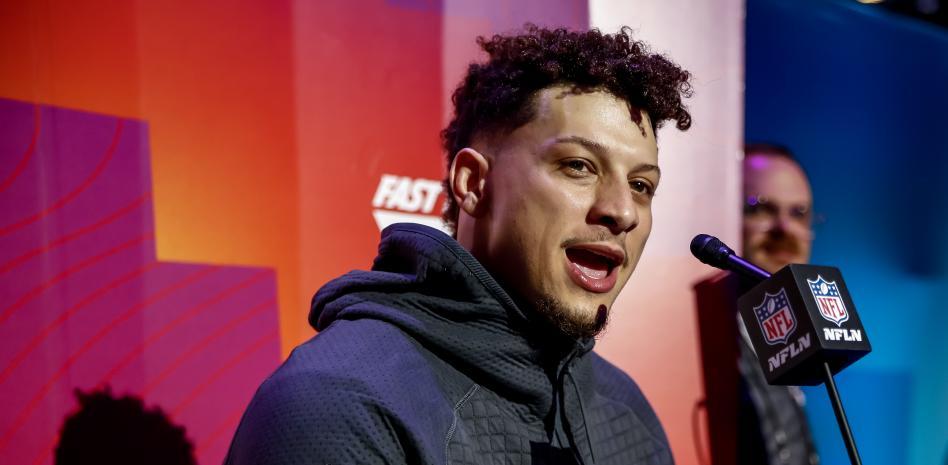 Mahomes despeja todas las dudas: «Voy a jugar pese a cualquier lesión»