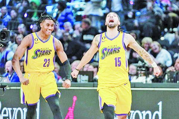 Brilla ‘mexicano’ Alvarado en el Rising Stars del All Star