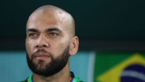 El futbolista brasileño Dani Alves seguirá en prisión preventiva en Barcelona