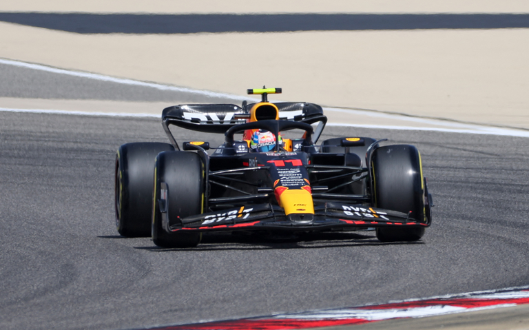 ¡Listo para la temporada! Checo Pérez fue el más veloz en los test de Bahréin