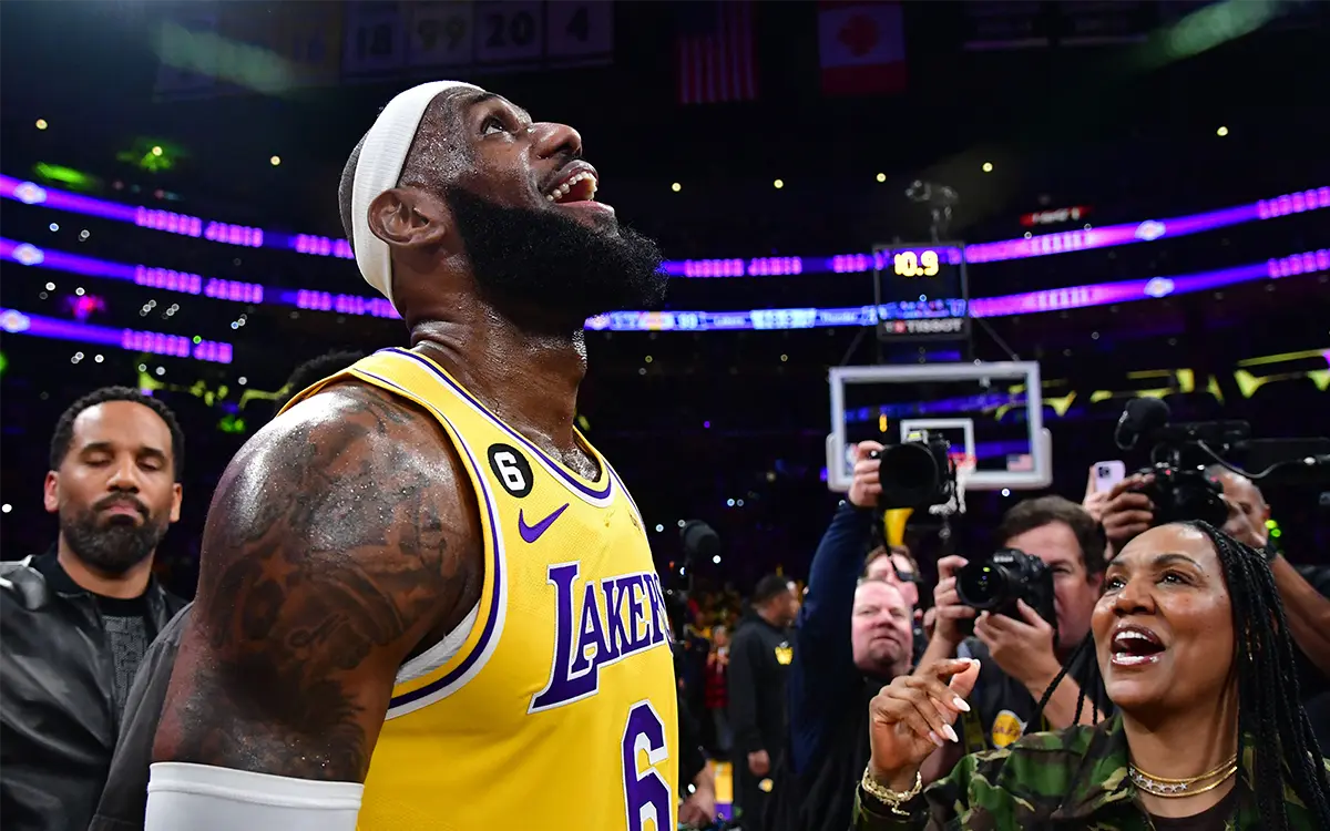 LeBron James es el máximo anotador en la historia de la NBA 