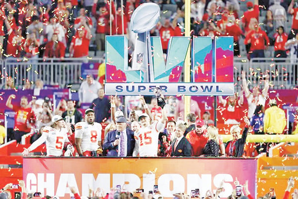 Conquista Chiefs tercer Super Bowl tras vencer a Eagles