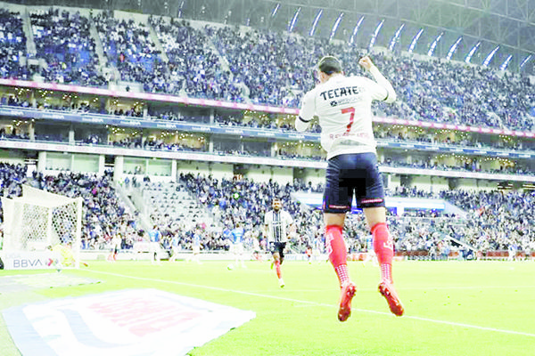 ¡Llegó el séptimo triunfo al hilo para Rayados!