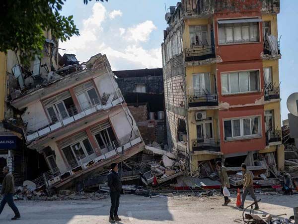 No paran las cifras de muertos; van 35 mil