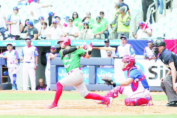 Debuta México con triunfo en Serie del Caribe