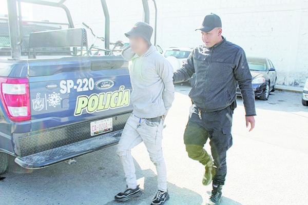 Asalta tienda con pistola de juguete