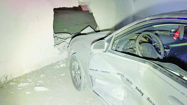 Se impactan 2 autos en sector Guadalupe