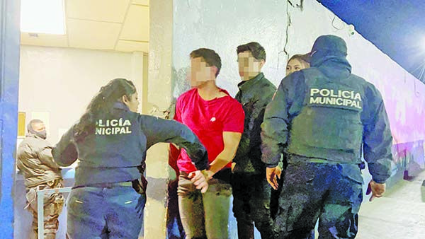 Supuestos burócratas a las celdas por rijosos