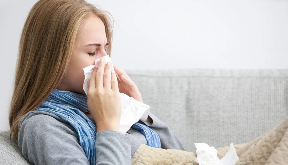 ¿Adiós a la gripe? Crean bacteria inmune contra todos los virus
