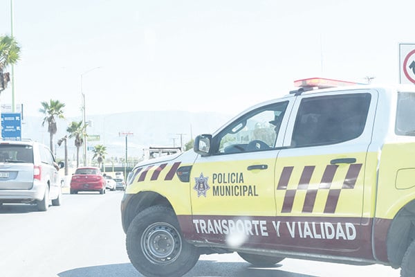 Salva a su esposa cajera de asaltante