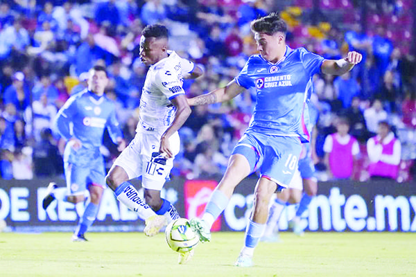 Cruz Azul rescata un punto de su visita a Querétaro