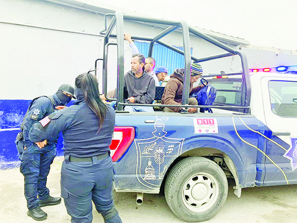 Aseguran a 5 toxicómanos
